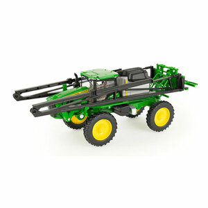 Ertl-47399-John-Deere-veldspuit.JPG