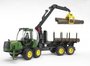 Bruder John Deere 1210E Houttransporteur met kraan (schaal 1:16)_