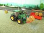 Siku Remote Control John Deere met dubbele balendrager (schaal 1:32)_